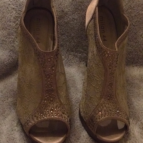 Lace and crystal heels - Picture 2 of 5